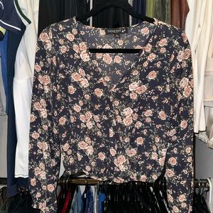 Long sleeve crop top